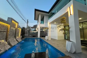 5 Bedroom House for sale in Eakmongkol Village 5, Nong Prue, Chonburi