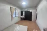 3 Bedroom Townhouse for sale in Dokmai, Bangkok