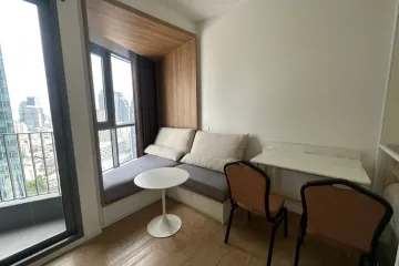 1 Bedroom Condo for rent in TRIPLE Y RESIDENCE, Wang Mai, Bangkok near MRT Sam Yan