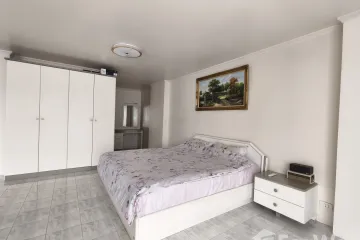 1 Bedroom Condo for rent in View Talay 1, Nong Prue, Chonburi