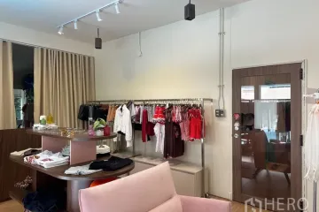 Commercial for rent in Khlong Toei, Bangkok near MRT Queen Sirikit National Convention Centre