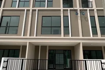 3 Bedroom Townhouse for rent in Hua Mak, Bangkok near MRT Lam Sali