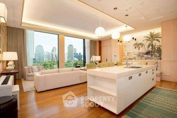 3 Bedroom Condo for sale in Lumpini, Bangkok near BTS Ratchadamri