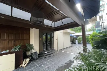 House for rent in Khlong Tan Nuea, Bangkok
