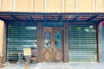 Commercial for rent in Khlong Tan Nuea, Bangkok