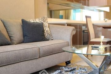 1 Bedroom Condo for rent in Wat Phraya Krai, Bangkok