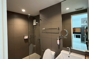 2 Bedroom Condo for sale in Up Ekamai, Khlong Tan Nuea, Bangkok near BTS Thong Lo