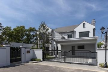 4 Bedroom House for rent in Nantawan Rama 9 - New Krungthepkretha, Saphan Sung, Bangkok