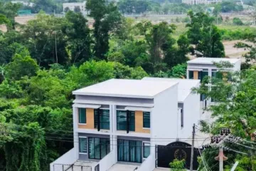 2 Bedroom House for rent in Ko Kaeo, Phuket