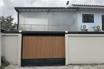 5 Bedroom House for rent in Bang Chak, Bangkok near BTS Bang Chak