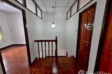 4 Bedroom Townhouse for rent in Bang Na, Bangkok
