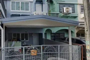 3 Bedroom Townhouse for rent in Khlong Chan, Bangkok