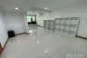 8 Bedroom Office for Sale or Rent in Phlapphla, Bangkok near MRT Lat Phrao 83