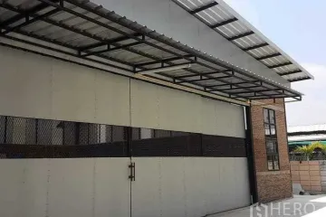 Warehouse / Factory for rent in Hua Mak, Bangkok near MRT Lam Sali