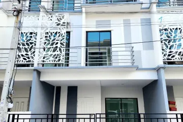 3 Bedroom Townhouse for Sale or Rent in @Nice Watcharapol 9, Khlong Thanon, Bangkok