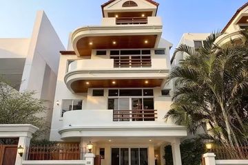 5 Bedroom House for rent in Khlong Tan Nuea, Bangkok near MRT Sukhumvit