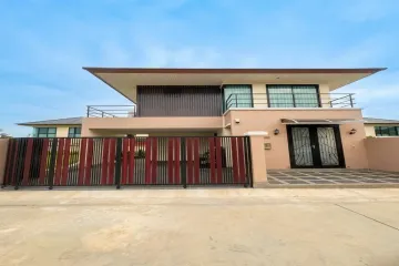 3 Bedroom House for sale in Villa Asiatic, Na Kluea, Chonburi