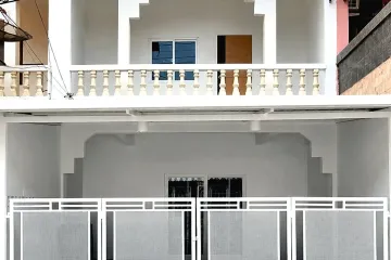 3 Bedroom Townhouse for sale in Nong Prue, Chonburi
