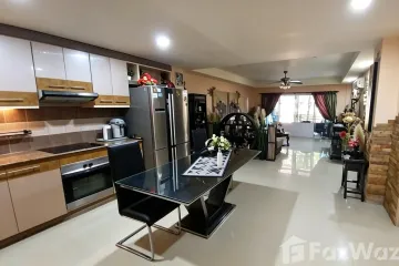 2 Bedroom Condo for sale in Palm Beach Resort, Rawai, Phuket
