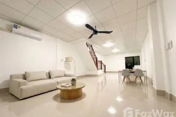 3 Bedroom Townhouse for rent in Bang Chak, Bangkok