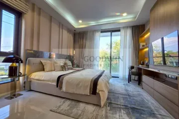 6 Bedroom House for sale in Na Jomtien, Chonburi