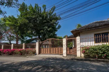 5 Bedroom House for rent in Bang Na, Bangkok