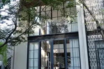 4 Bedroom Townhouse for rent in Khlong Tan Nuea, Bangkok