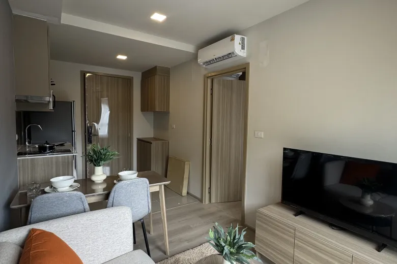 1 Bedroom Condo For Rent