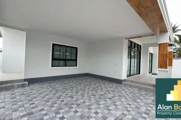 3 Bedroom House for sale in Pong, Chonburi