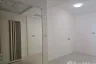 1 Bedroom Commercial for rent in Sam Sen Nok, Bangkok near MRT Phawana