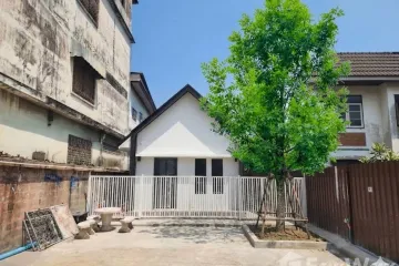 2 Bedroom House for rent in Rat Burana, Bangkok