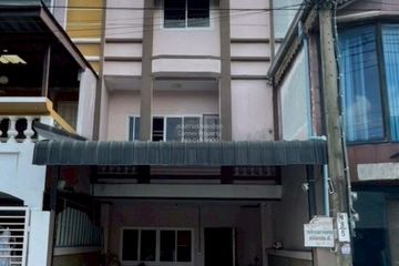 4 Bedroom Townhouse for sale in Lat Phrao, Bangkok