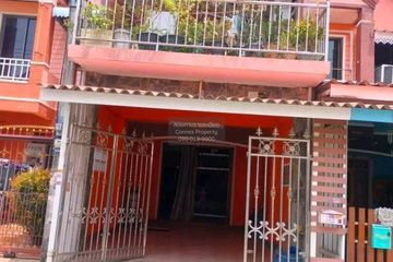 3 Bedroom Townhouse for sale in Krathum Lom, Nakhon Pathom