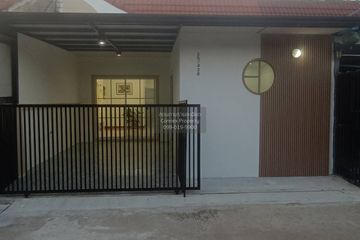 3 Bedroom Townhouse for sale in Lam Phak Kut, Pathum Thani