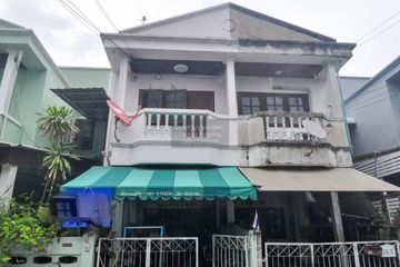 3 Bedroom Townhouse for sale in Khlong Chan, Bangkok