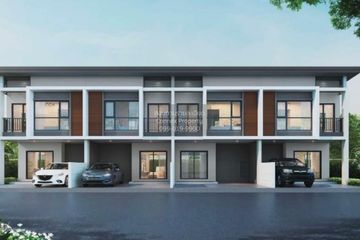 3 Bedroom Townhouse for sale in Thap Yao, Bangkok
