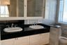 3 Bedroom Condo for rent in Kiarti Thanee City Mansion, Khlong Toei Nuea, Bangkok near BTS Asoke