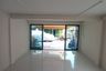 3 Bedroom Townhouse for rent in Din Daeng, Bangkok near MRT Phra Ram 9