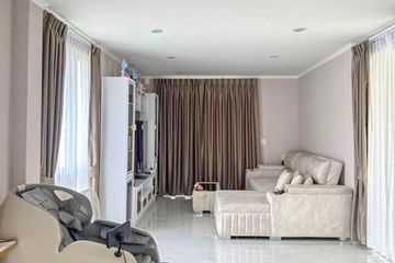 3 Bedroom House for sale in Na Kluea, Chonburi