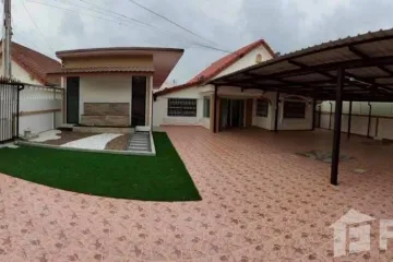 5 Bedroom House for rent in Wantana Village, Nong Prue, Chonburi