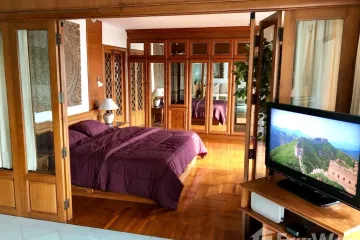 1 Bedroom Condo for rent in Saranjai Mansion, Khlong Toei, Bangkok near BTS Nana