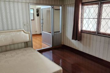 5 Bedroom House for rent in Huai Khwang, Bangkok