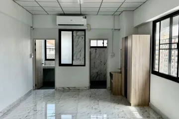 Condo for rent in Bangrak Condominium, Thung Wat Don, Bangkok near BTS Surasak