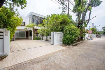 3 Bedroom House for sale in Chang Khlan, Chiang Mai