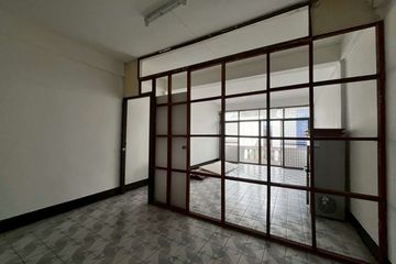 1 Bedroom Commercial for rent in Wat Ket, Chiang Mai