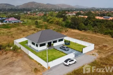 3 Bedroom Villa for sale in Nong Kae, Prachuap Khiri Khan