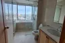 1 Bedroom Condo for rent in The Emporio Place, Khlong Tan, Bangkok near BTS Phrom Phong