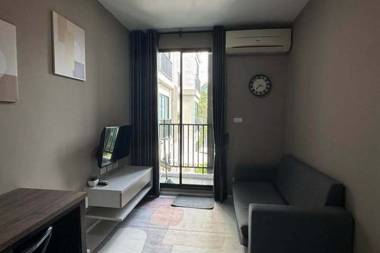 1 Bedroom Condo For Rent
