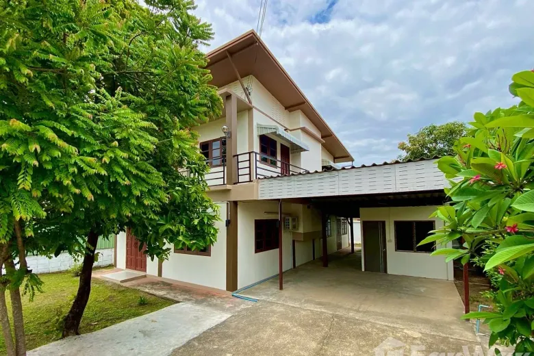 5 Bedroom House For Rent