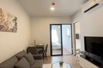 1 Bedroom Condo for rent in Chewathai Pinklao, Bang Yi Khan, Bangkok near MRT Bang Yi Khan